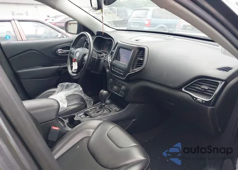 2019 Jeep Cherokee Altitude 4X4 из США, поврежденный, VIN 1C4PJMLN8KD354600